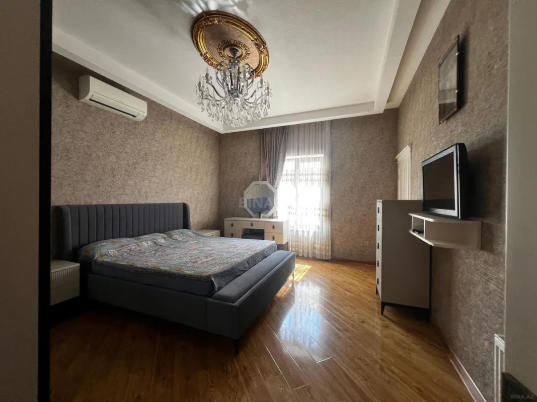 Satılır 5 otaqlı həyət evi 196 m²
