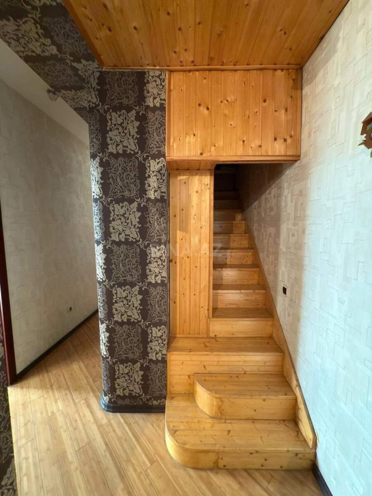 Satılır 3 otaqlı mənzil 95 m²