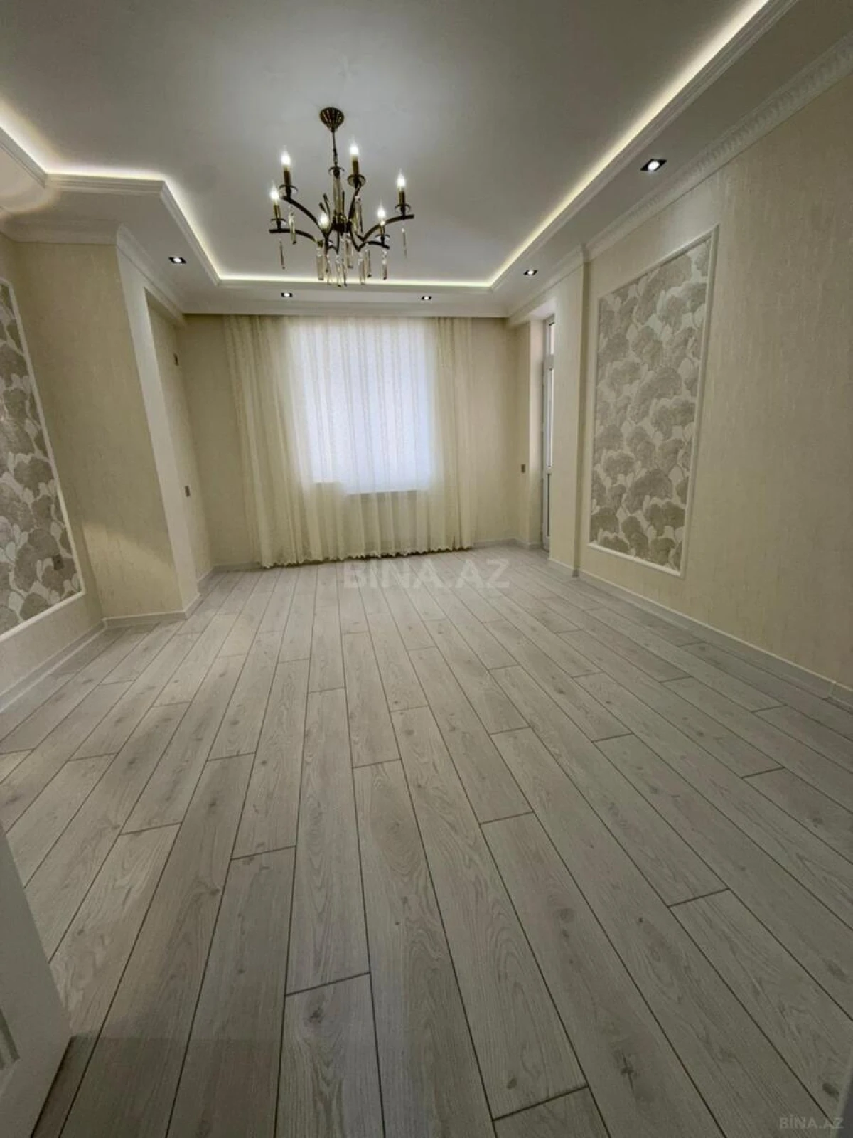 Satılır 3 otaqlı mənzil 116 m²