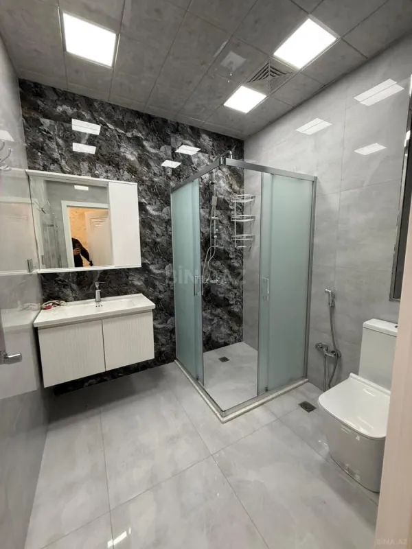 Satılır 3 otaqlı mənzil 116 m²