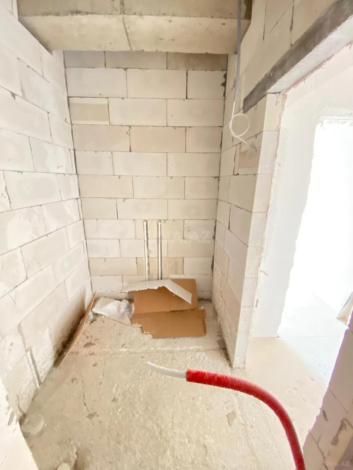 Satılır 2 otaqlı mənzil 78 m²