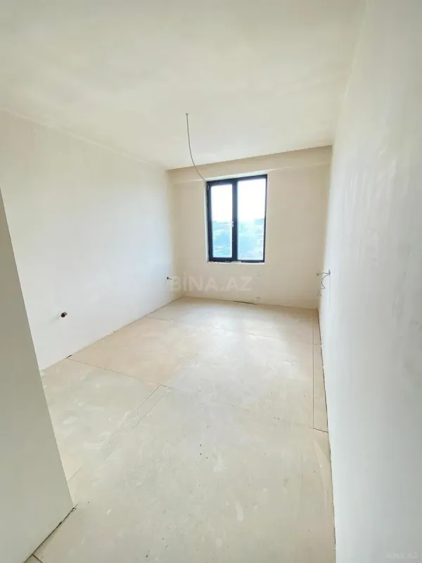 Satılır 2 otaqlı mənzil 78 m²