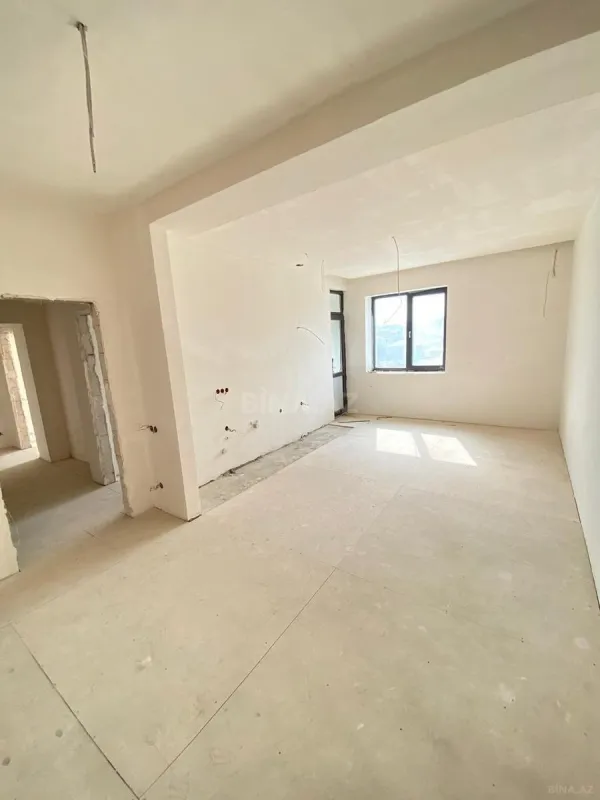 Satılır 2 otaqlı mənzil 78 m²