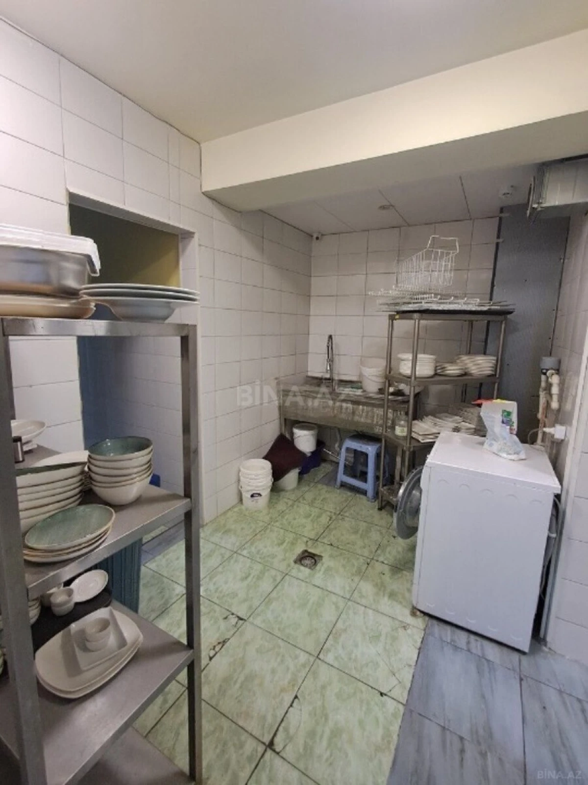 Kirayə verilir obyekt 70 m²