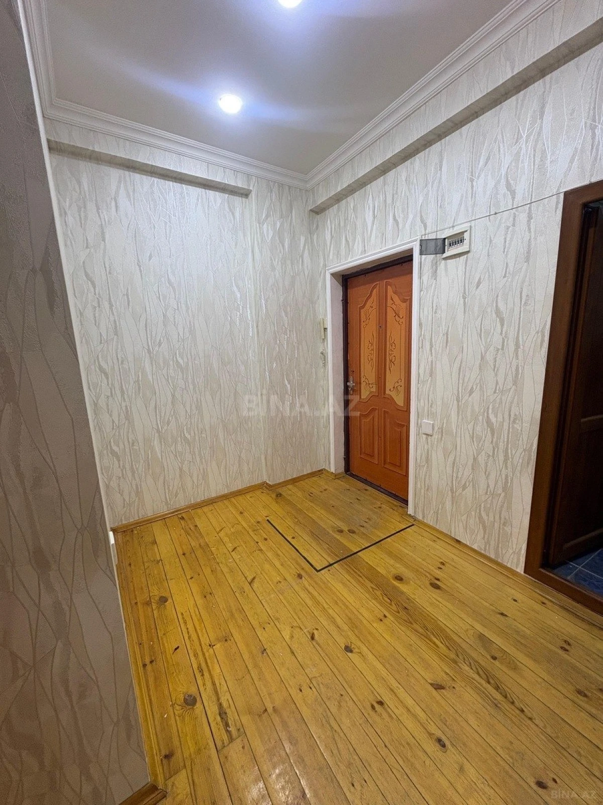 Satılır 2 otaqlı mənzil 53 m²