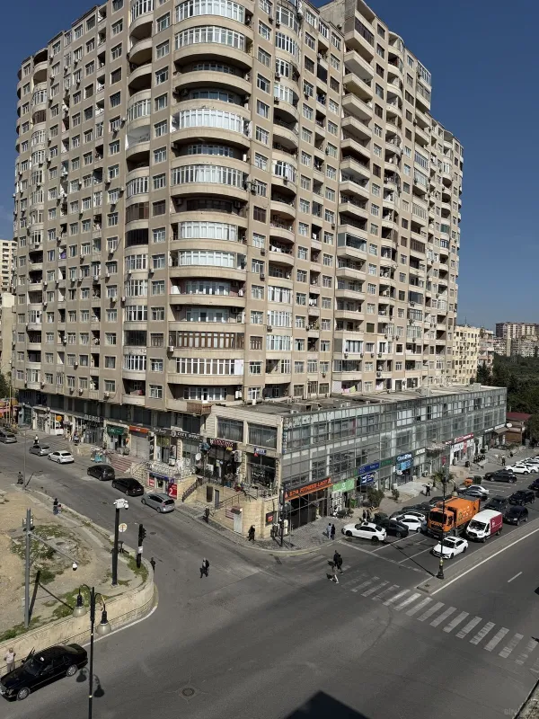 Satılır 2 otaqlı mənzil 53 m²