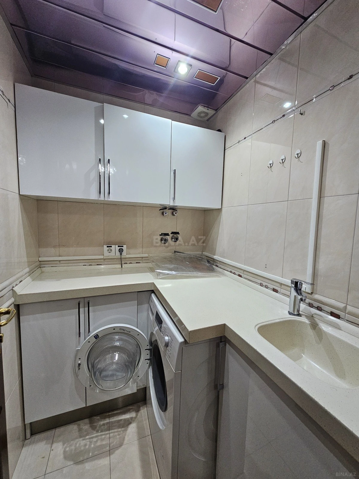 Kirayə verilir 4 otaqlı mənzil 185 m²