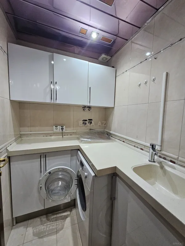 Kirayə verilir 4 otaqlı mənzil 185 m²