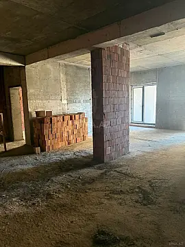Satılır 2 otaqlı mənzil 106.9 m²