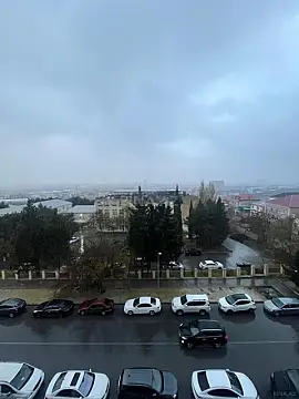 Satılır 4 otaqlı mənzil 165 m²