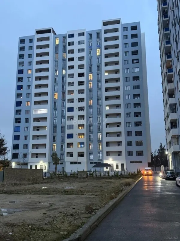 Satılır 4 otaqlı mənzil 165 m²