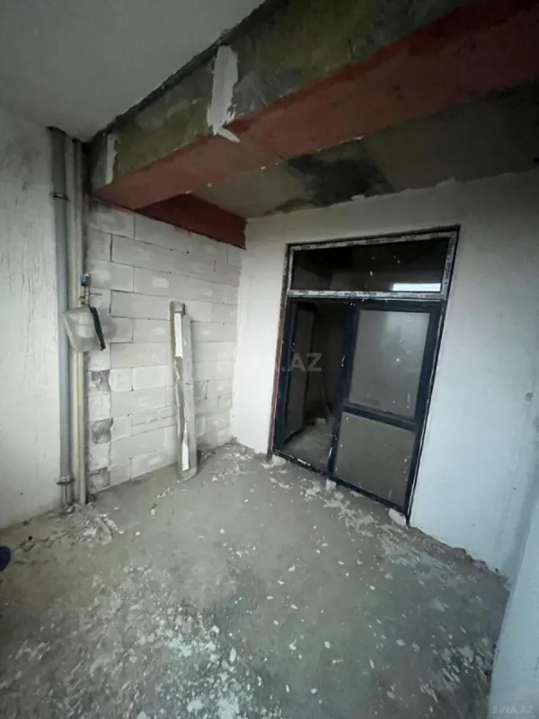 Satılır 4 otaqlı mənzil 165 m²