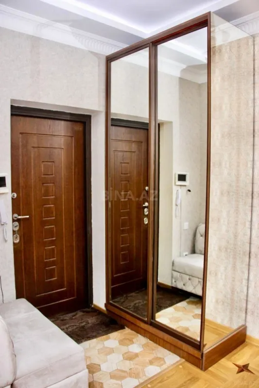 Kirayə verilir 3 otaqlı mənzil 160 m²