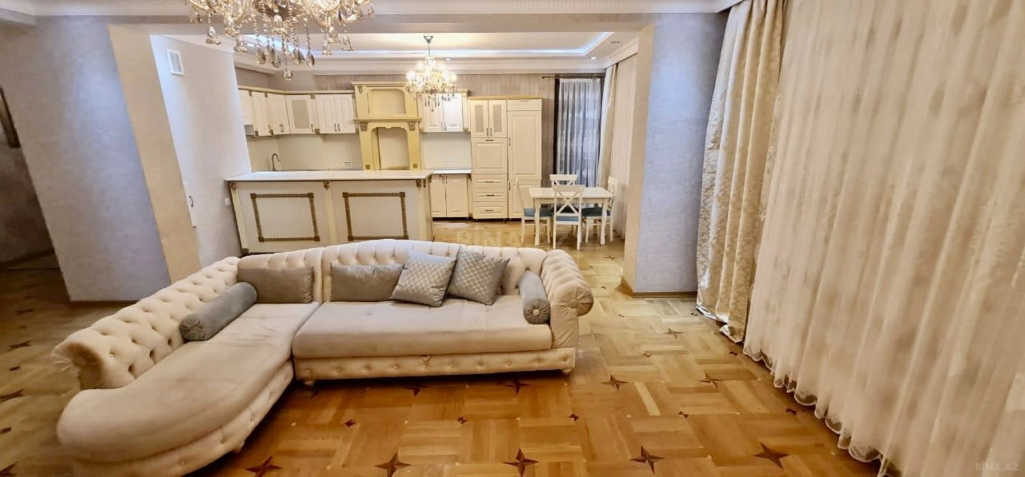 Kirayə verilir 3 otaqlı mənzil 160 m²