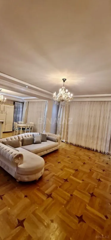 Kirayə verilir 3 otaqlı mənzil 160 m²