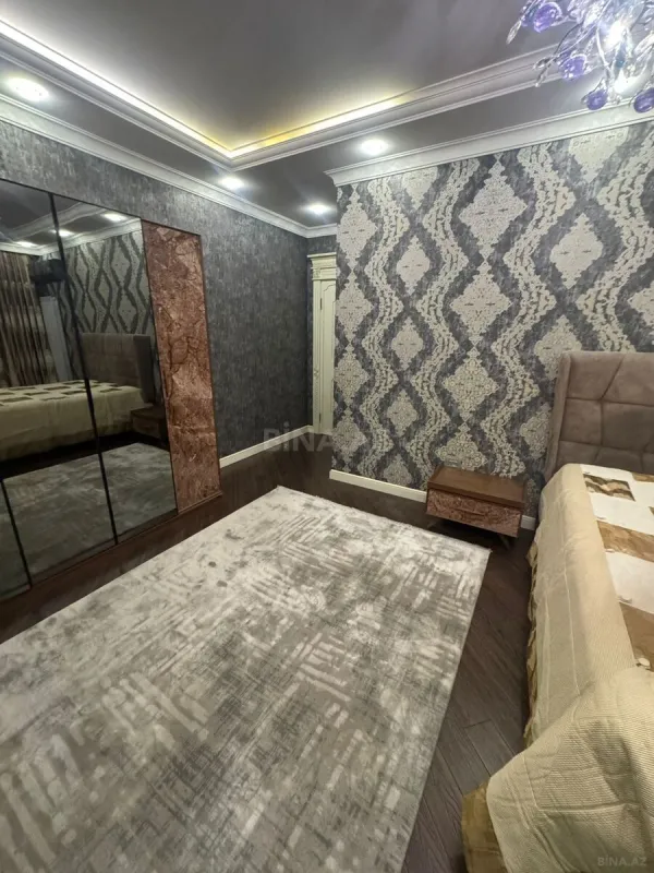 Kirayə verilir 3 otaqlı mənzil 150 m²