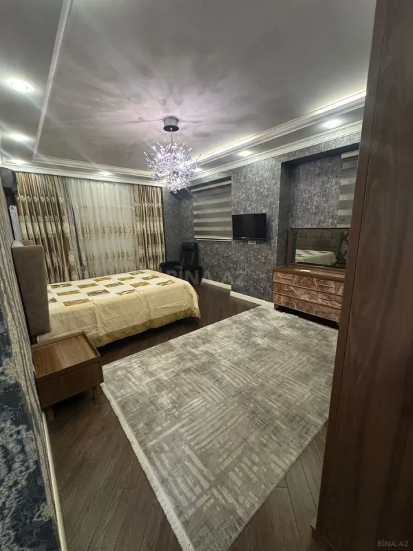 Kirayə verilir 3 otaqlı mənzil 150 m²