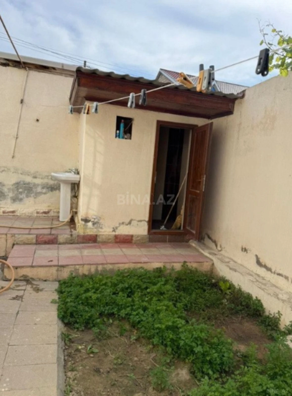 Satılır 3 otaqlı həyət evi 105 m²