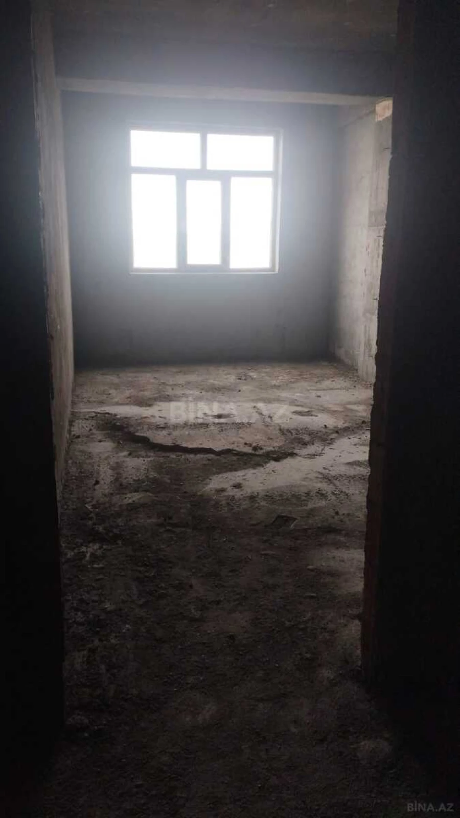 Satılır 3 otaqlı mənzil 125.5 m²