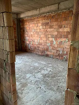 Satılır 1 otaqlı mənzil 60 m²