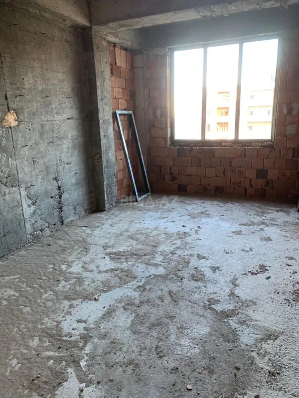 Satılır 1 otaqlı mənzil 60 m²