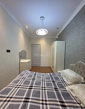 Kirayə verilir 2 otaqlı mənzil 90 m²