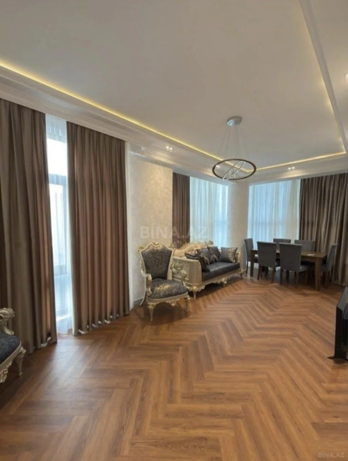 Kirayə verilir 2 otaqlı mənzil 90 m²
