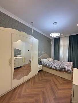 Kirayə verilir 2 otaqlı mənzil 90 m²