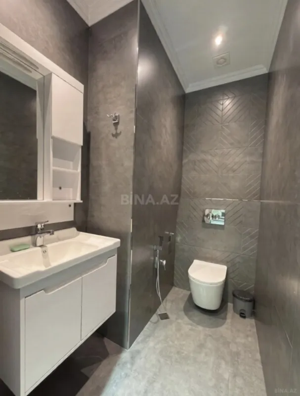 Kirayə verilir 2 otaqlı mənzil 90 m²