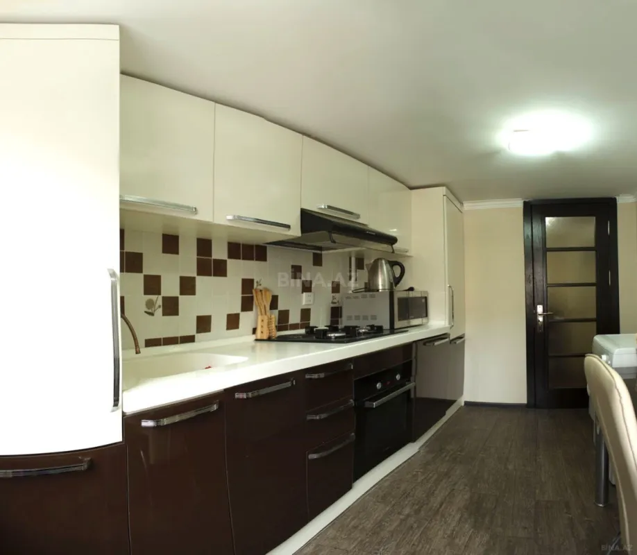 Kirayə verilir 2 otaqlı mənzil 57 m²
