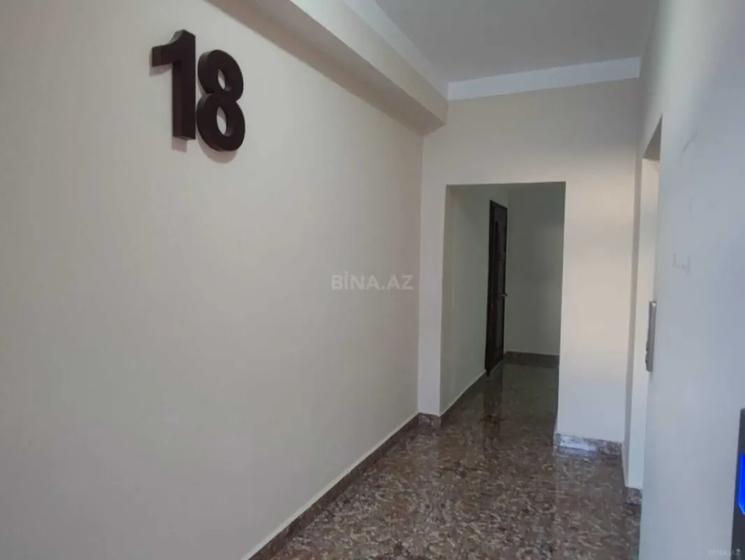 Satılır 3 otaqlı mənzil 135 m²