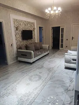 Satılır 3 otaqlı mənzil 135 m²