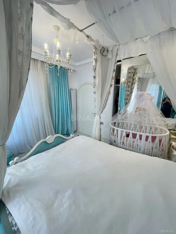 Satılır 4 otaqlı həyət evi 160 m²