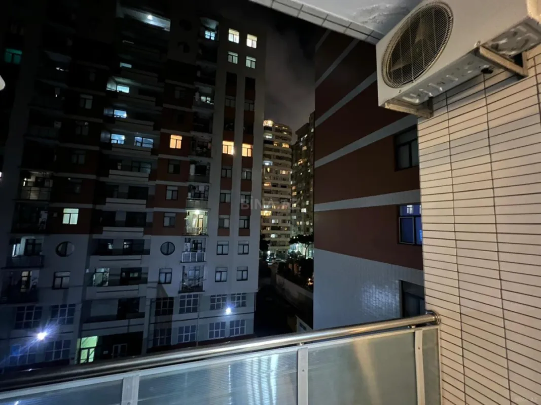 Kirayə verilir 3 otaqlı mənzil 145 m²