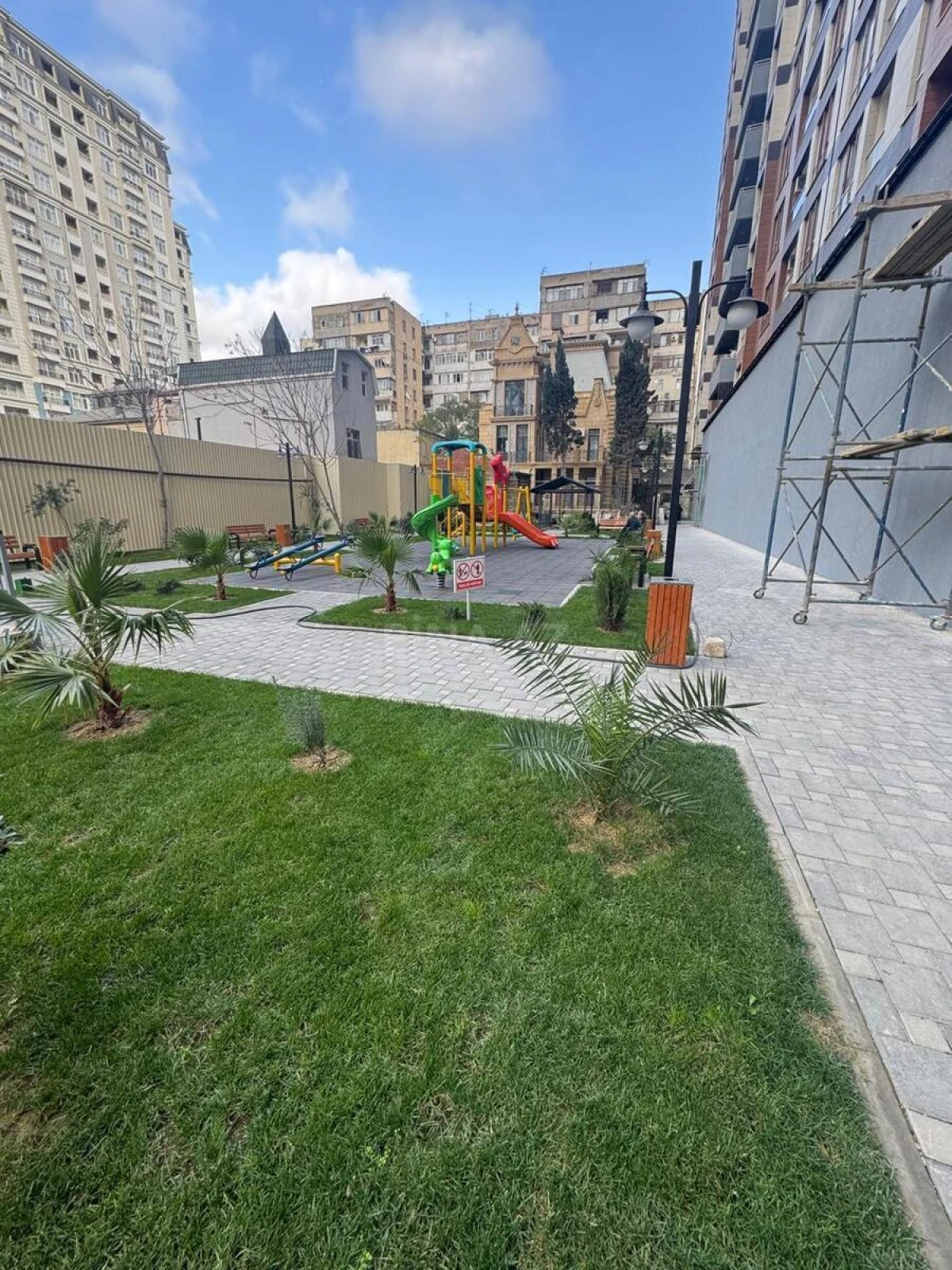 Kirayə verilir 1 otaqlı ofis 35 m²