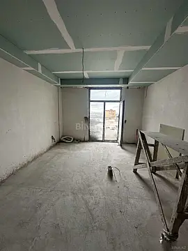 Satılır 4 otaqlı mənzil 186 m²