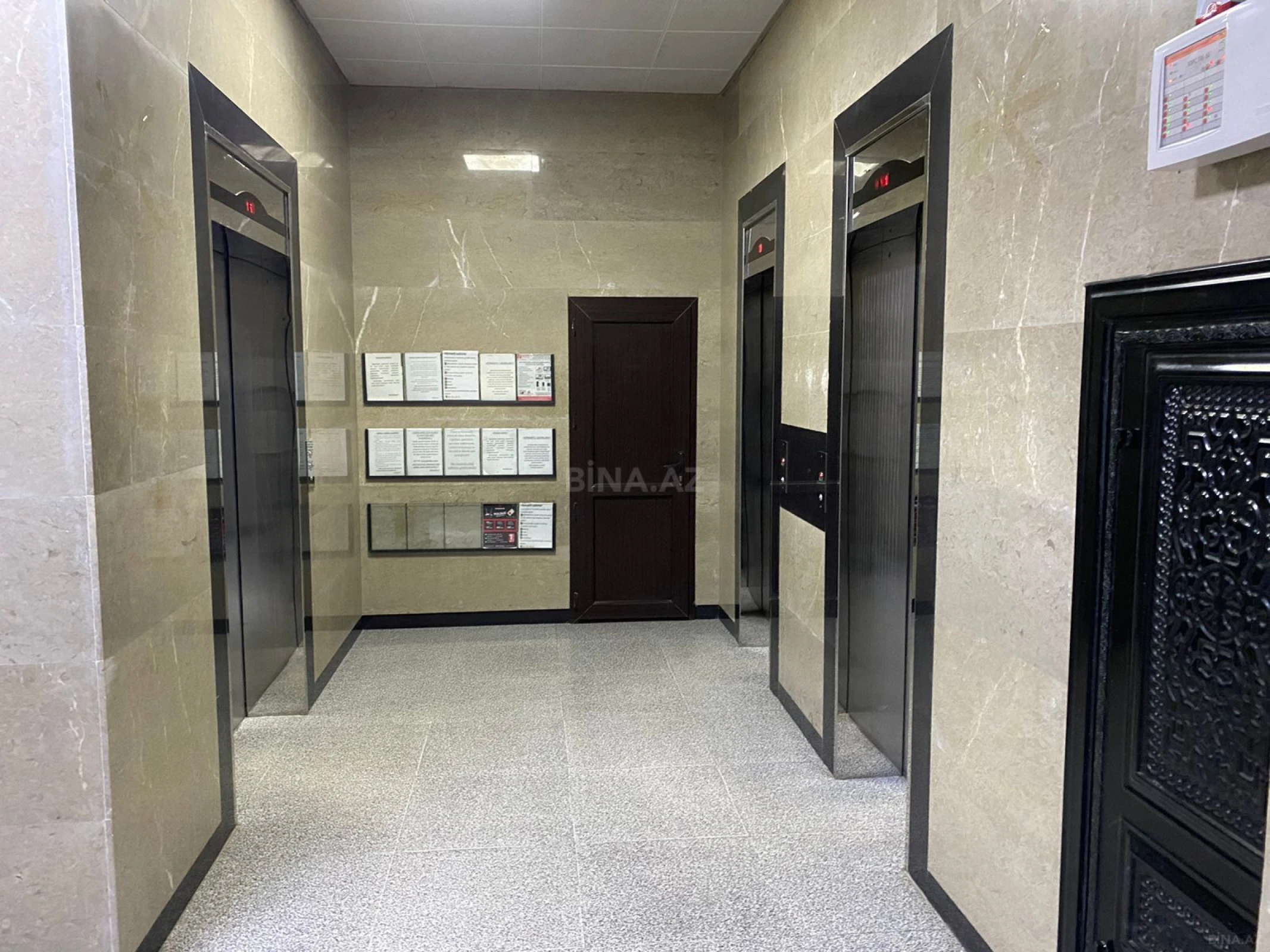 Satılır 4 otaqlı mənzil 186 m²