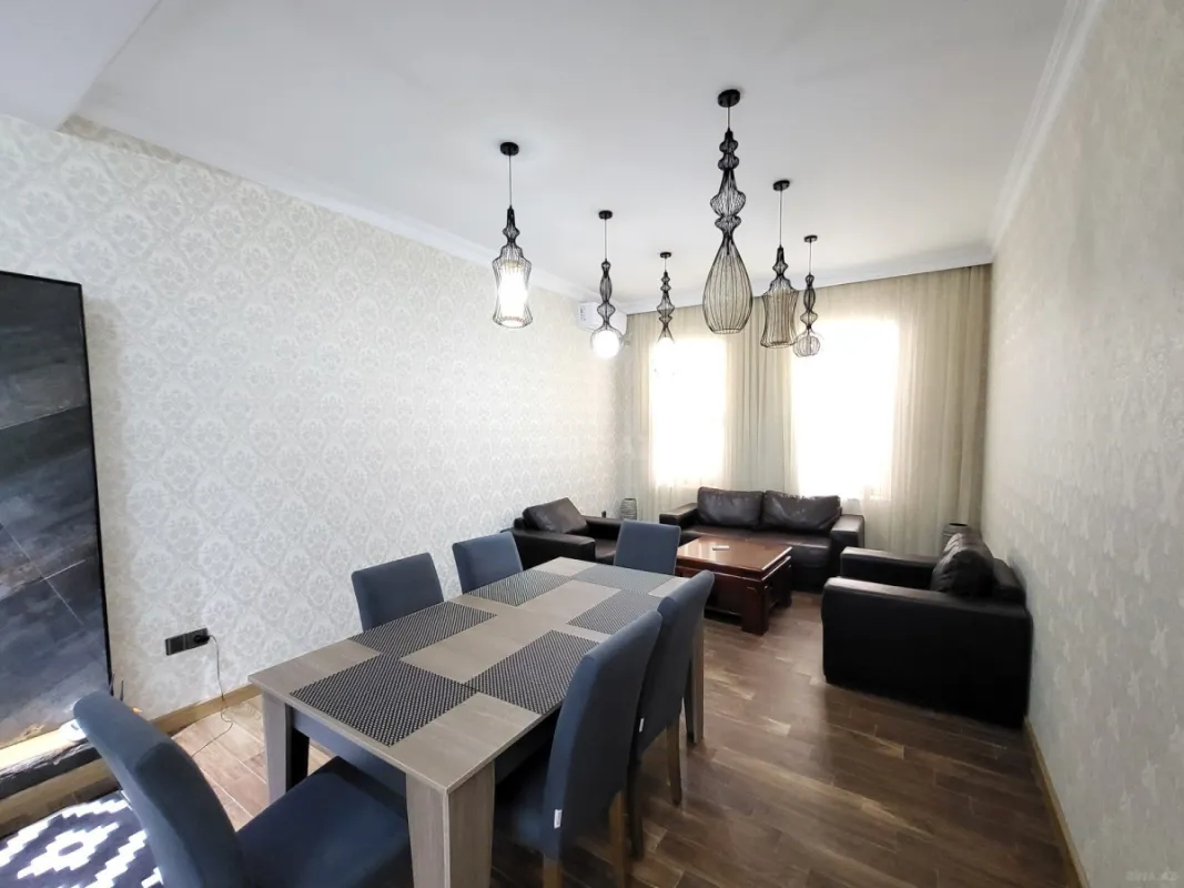 Satılır 4 otaqlı həyət evi 220 m²