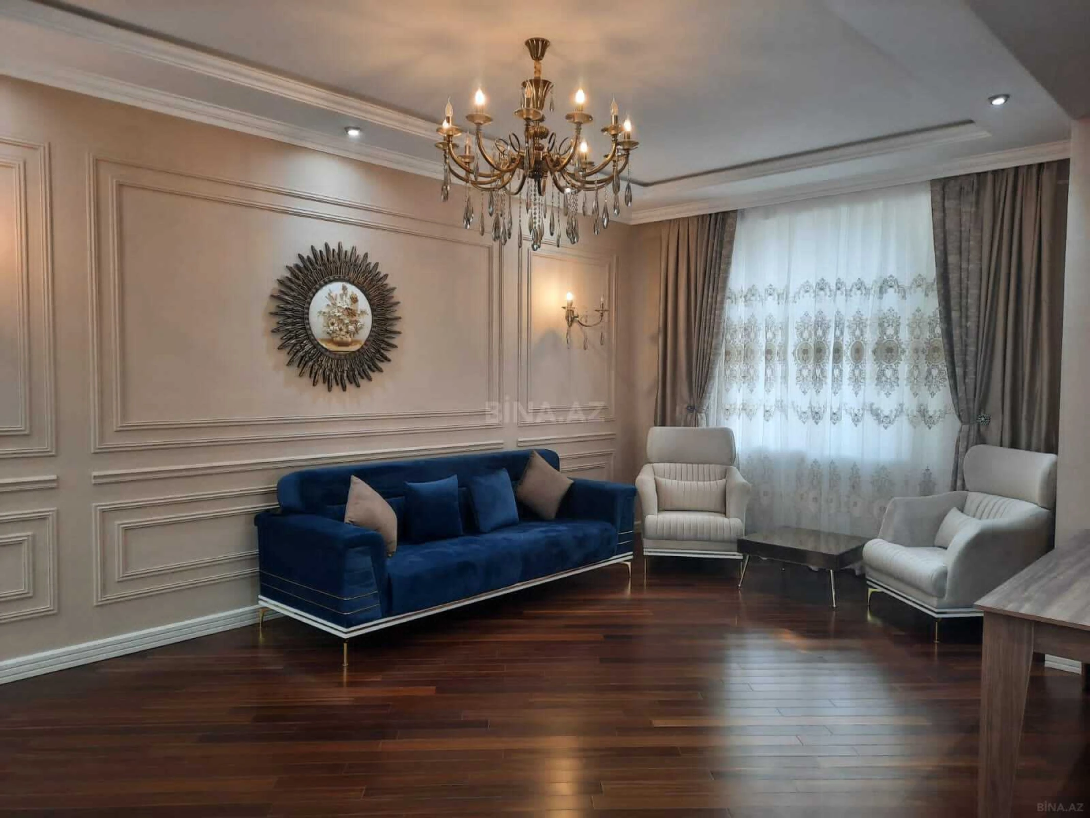 Kirayə verilir 2 otaqlı mənzil 98 m²