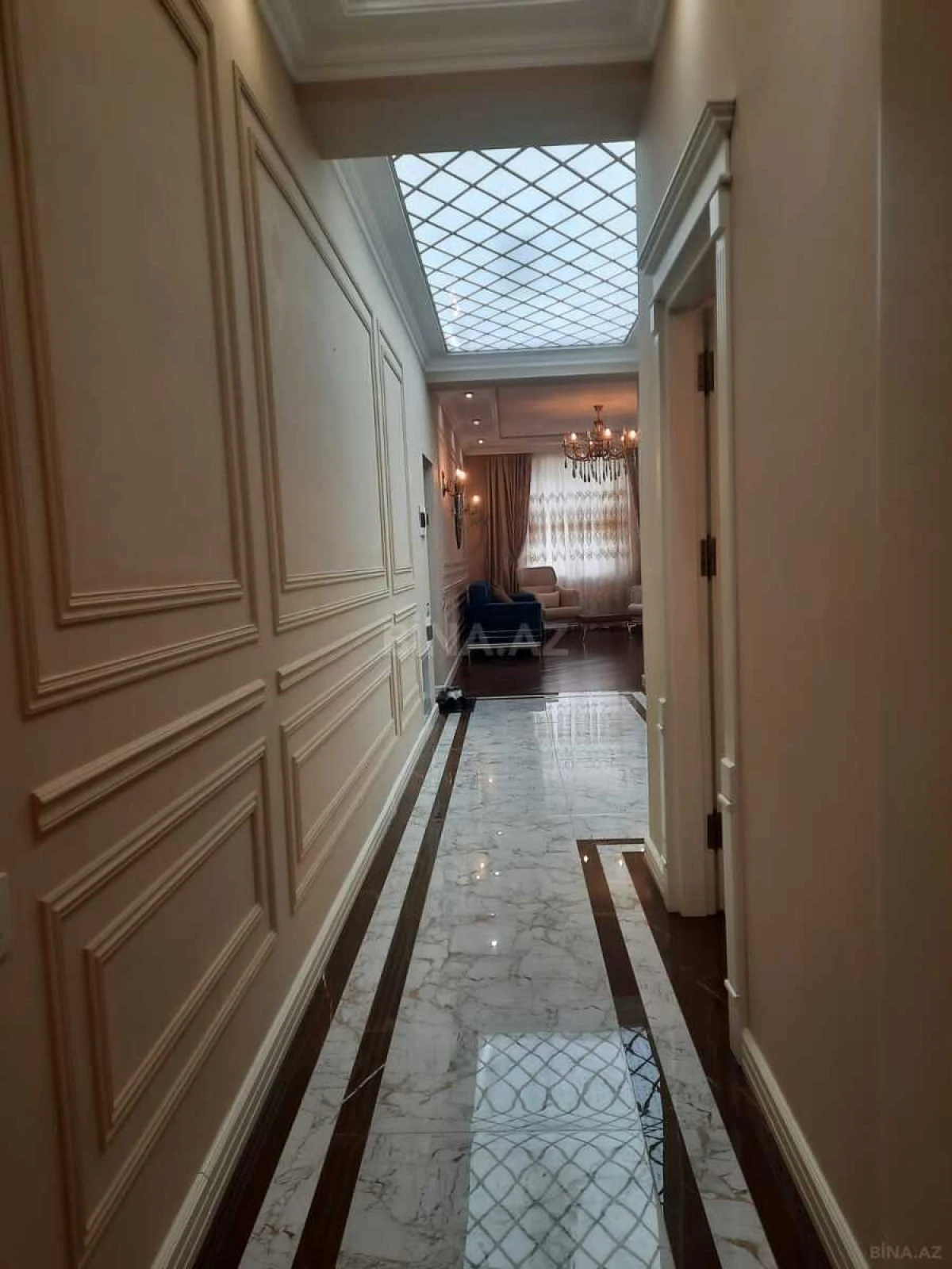 Kirayə verilir 2 otaqlı mənzil 98 m²