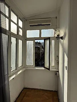 Kirayə verilir 5 otaqlı mənzil 150 m²