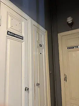 Kirayə verilir 5 otaqlı mənzil 150 m²