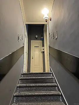 Kirayə verilir 5 otaqlı mənzil 150 m² — Bakı, Sahil qəs. 5 otaq 150.00 m²