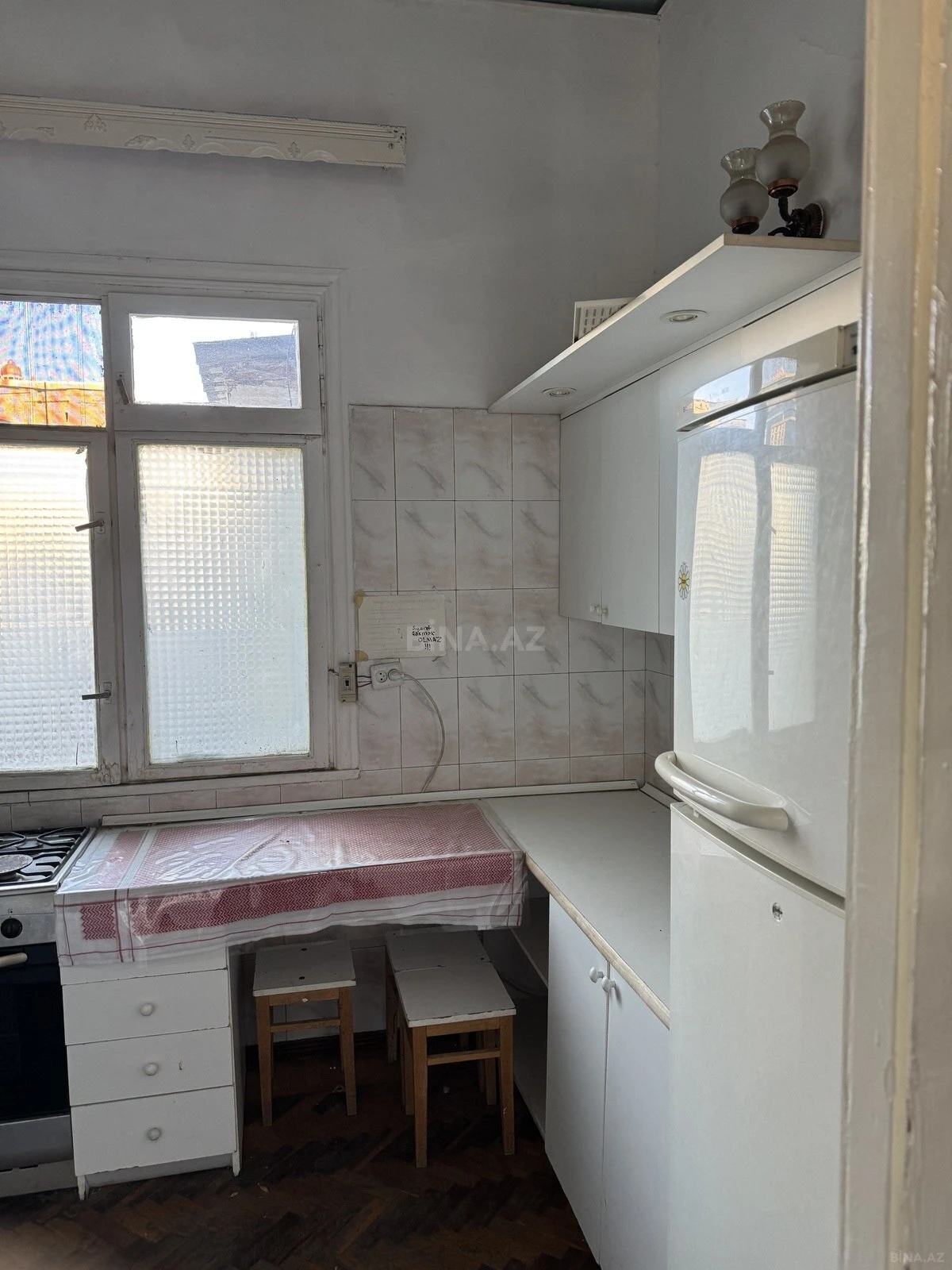 Kirayə verilir 5 otaqlı mənzil 150 m²