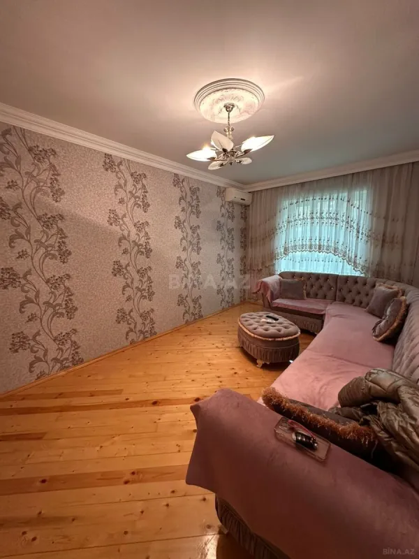 Kirayə verilir 2 otaqlı mənzil 65 m²