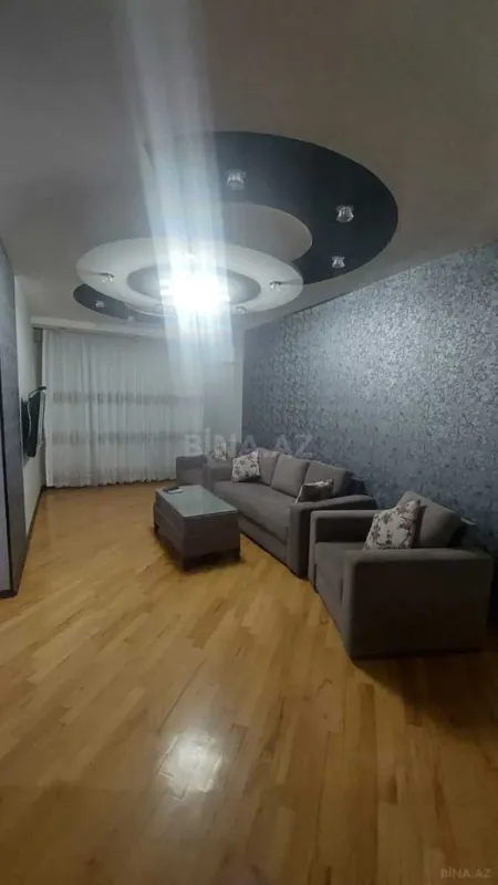 Kirayə verilir 3 otaqlı mənzil 155 m²