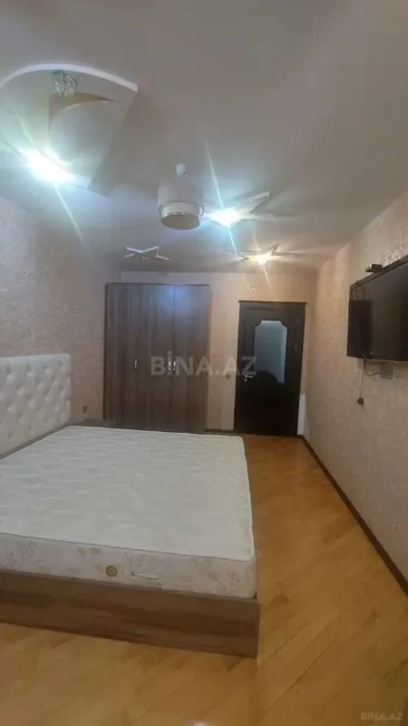 Kirayə verilir 3 otaqlı mənzil 155 m²