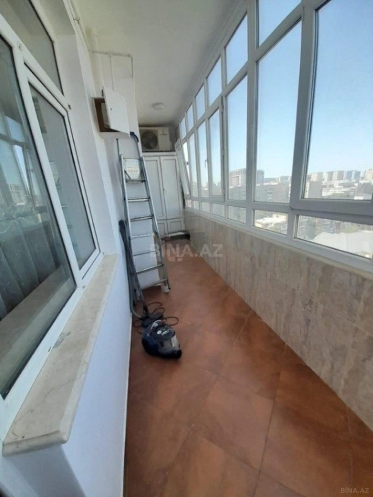 Kirayə verilir 2 otaqlı mənzil 85 m²