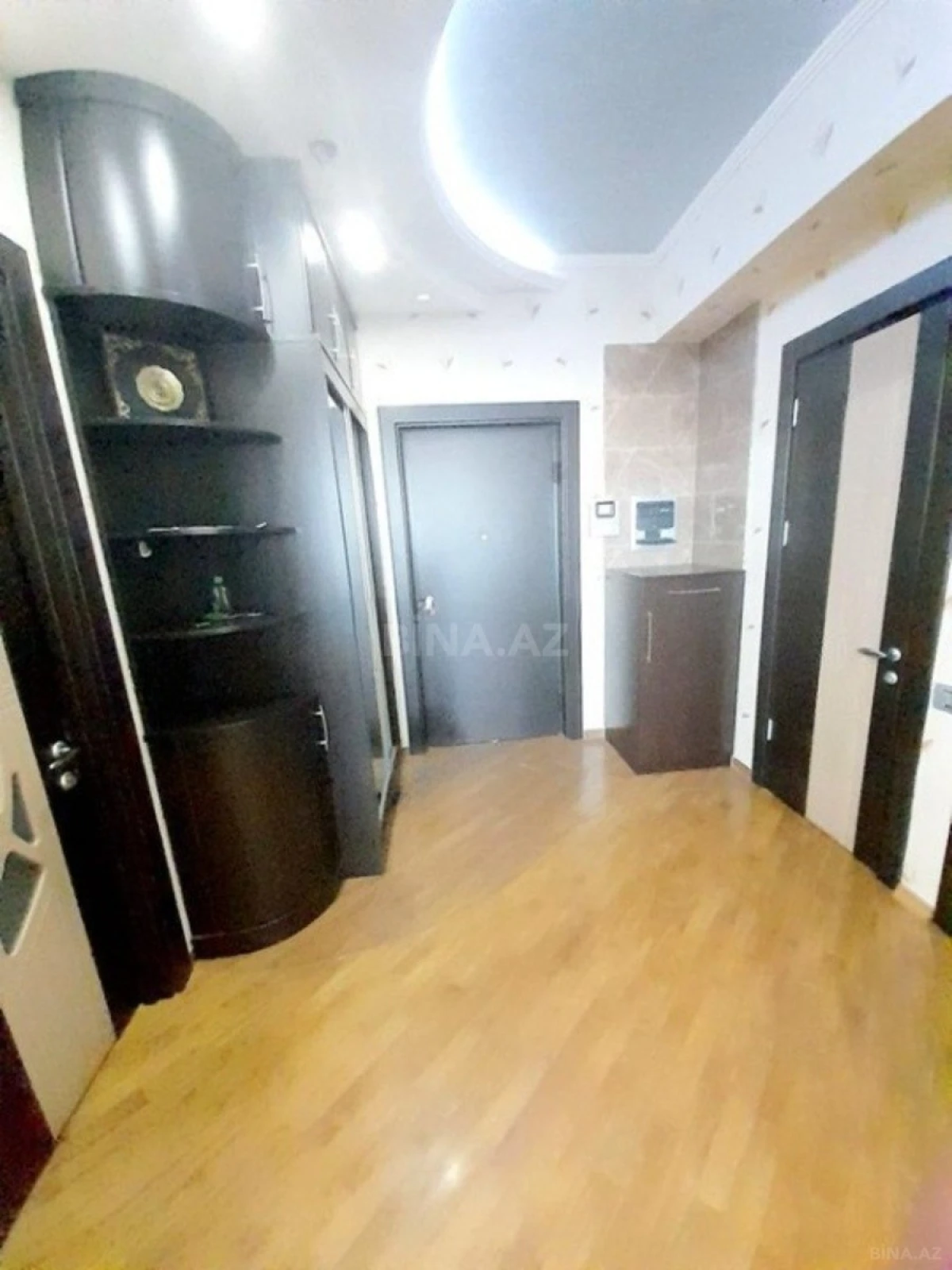 Kirayə verilir 2 otaqlı mənzil 85 m²