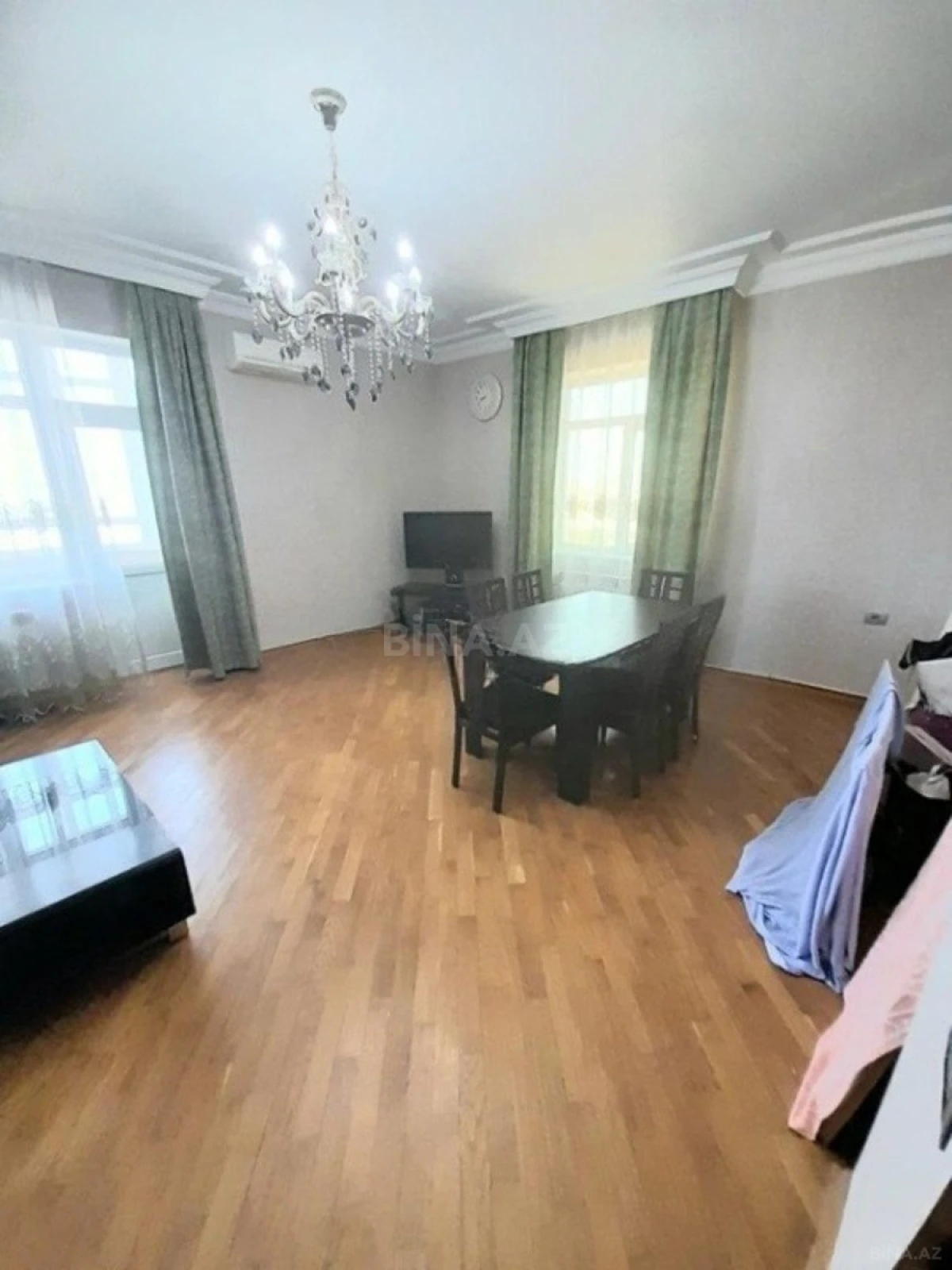 Kirayə verilir 2 otaqlı mənzil 85 m²